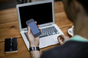Transfer Valas Bikin Urusan Bisnis Macet